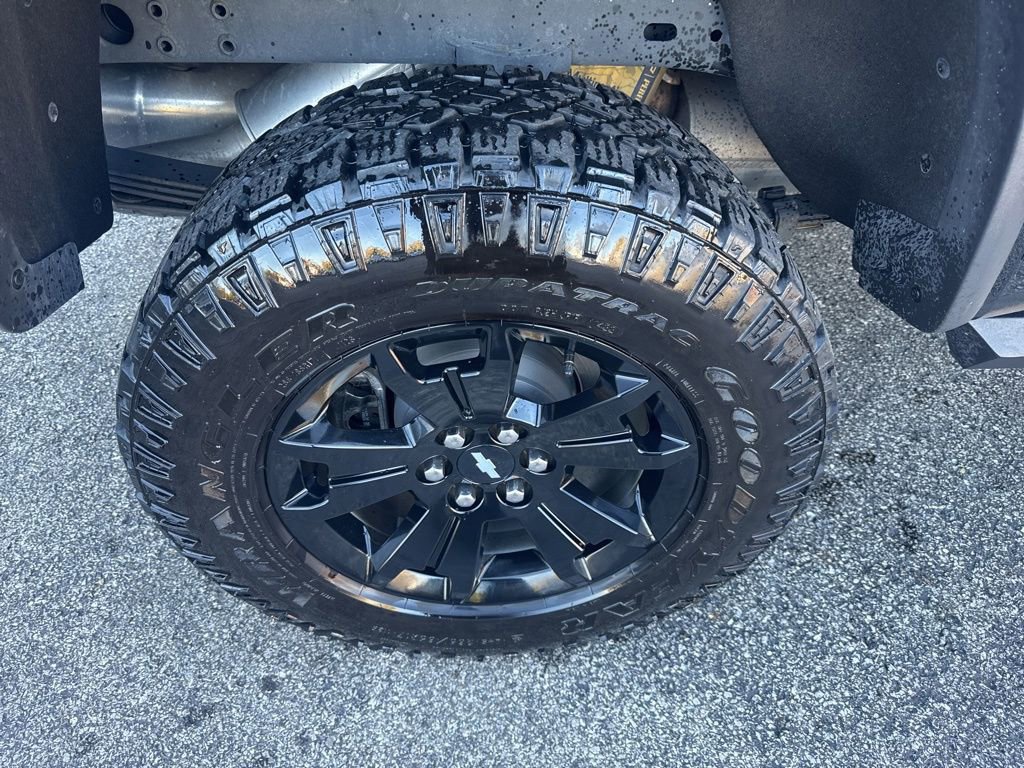 Used 2022 Chevrolet Colorado ZR2 w/ ZR2 Midnight Special Edition image 15