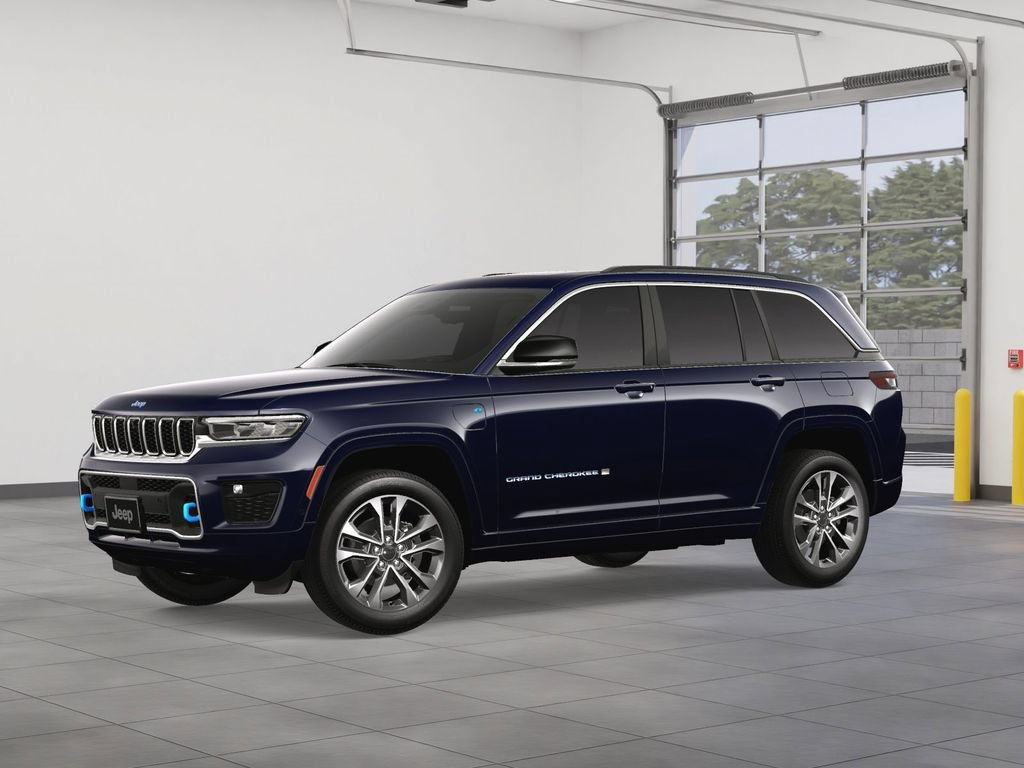 New 2024 Jeep Grand Cherokee Overland w/ Advanced Protech Group III AWD/4WD video 2