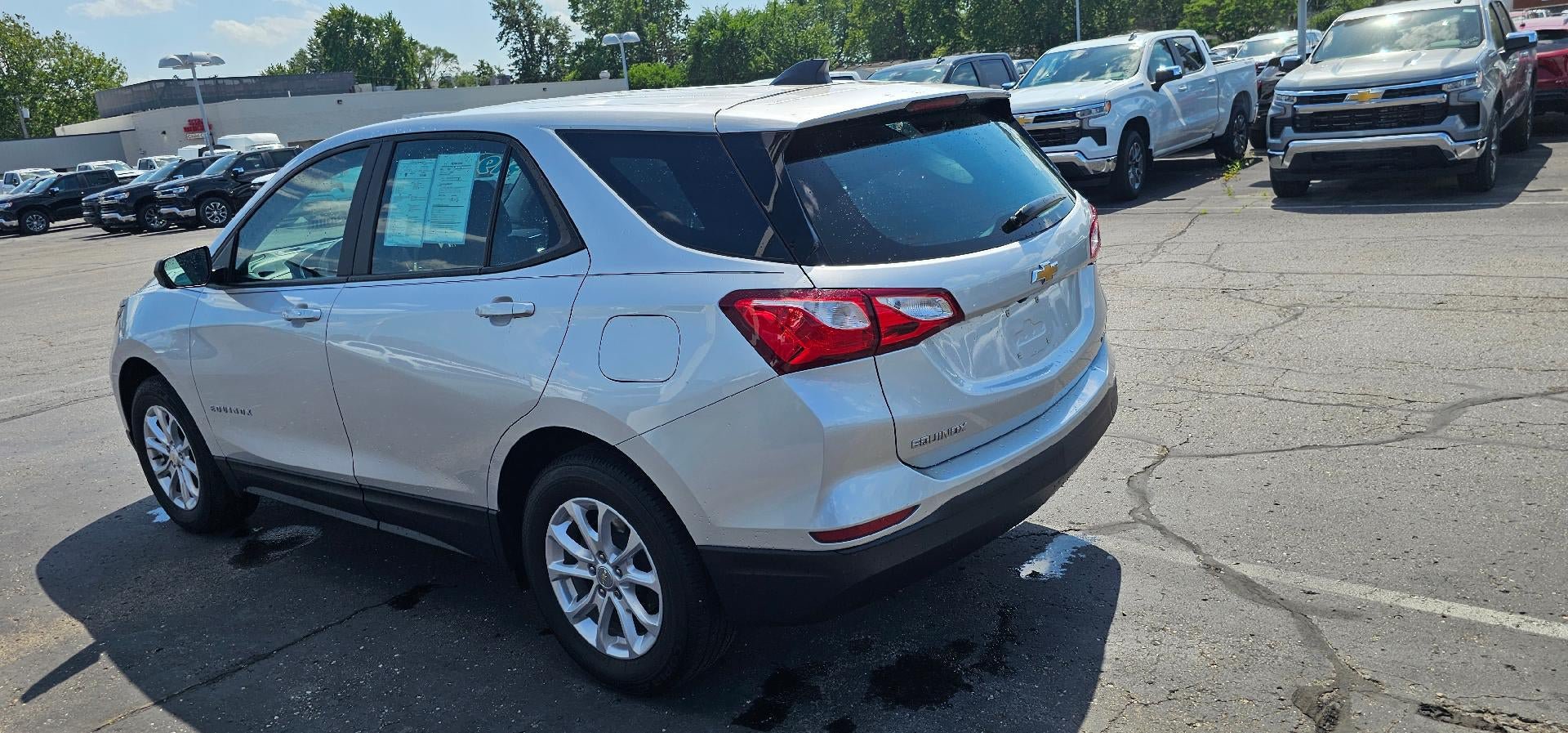 Used 2020 Chevrolet Equinox LS AWD/4WD image 5