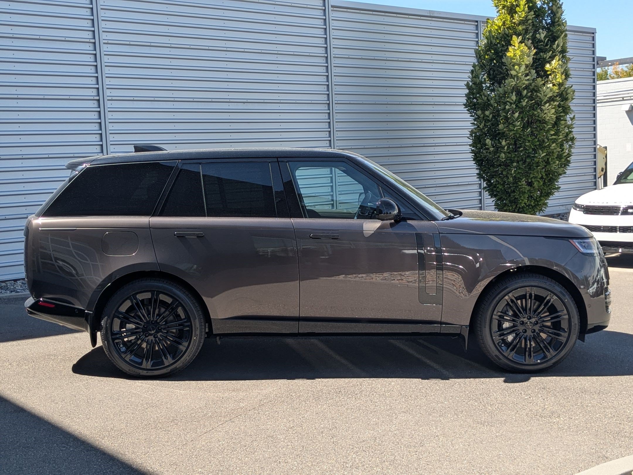 New 2026 Land Rover Range Rover SE AWD/4WD image 4