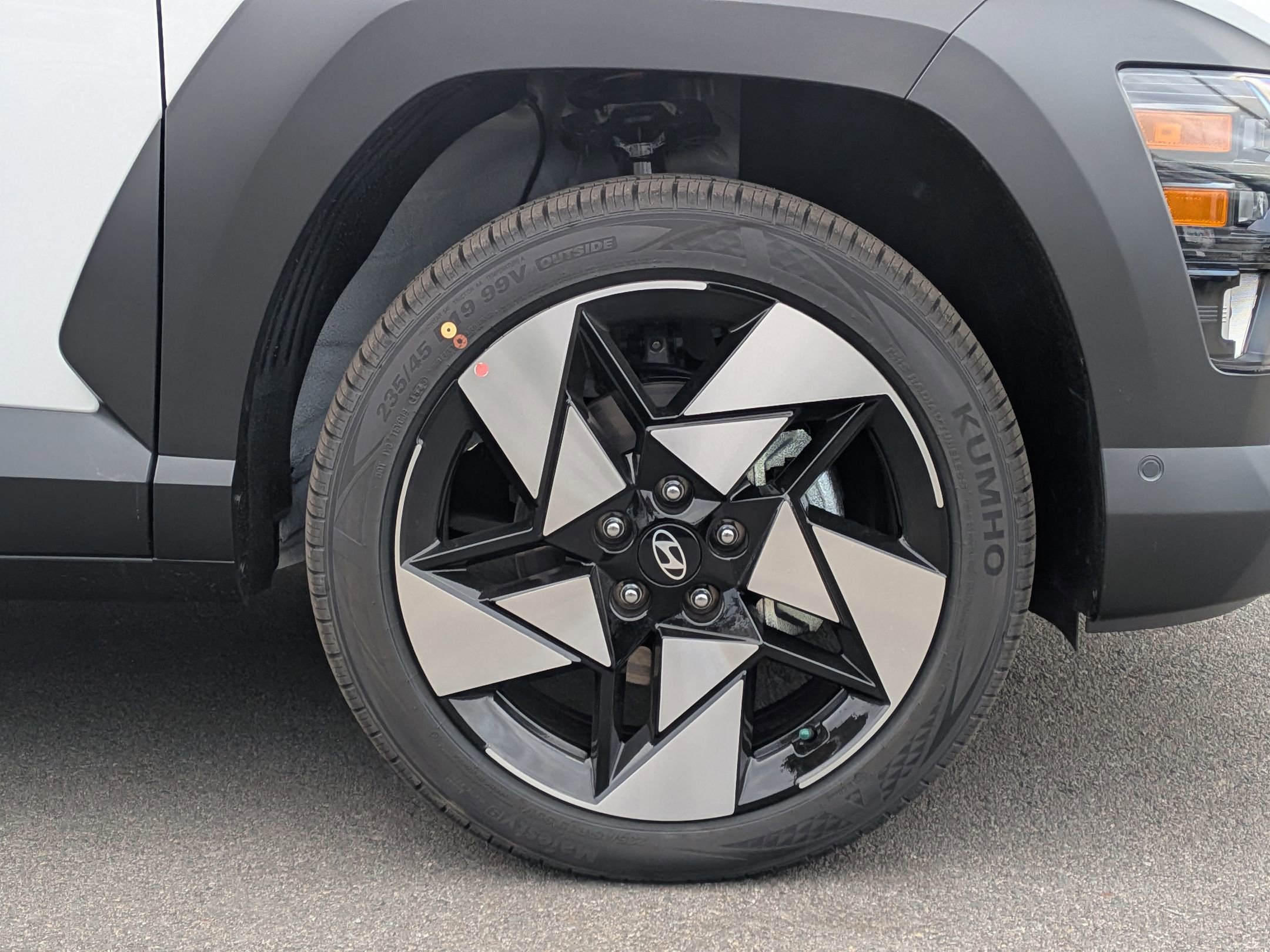 New 2026 Hyundai Kona Limited AWD/4WD image 6