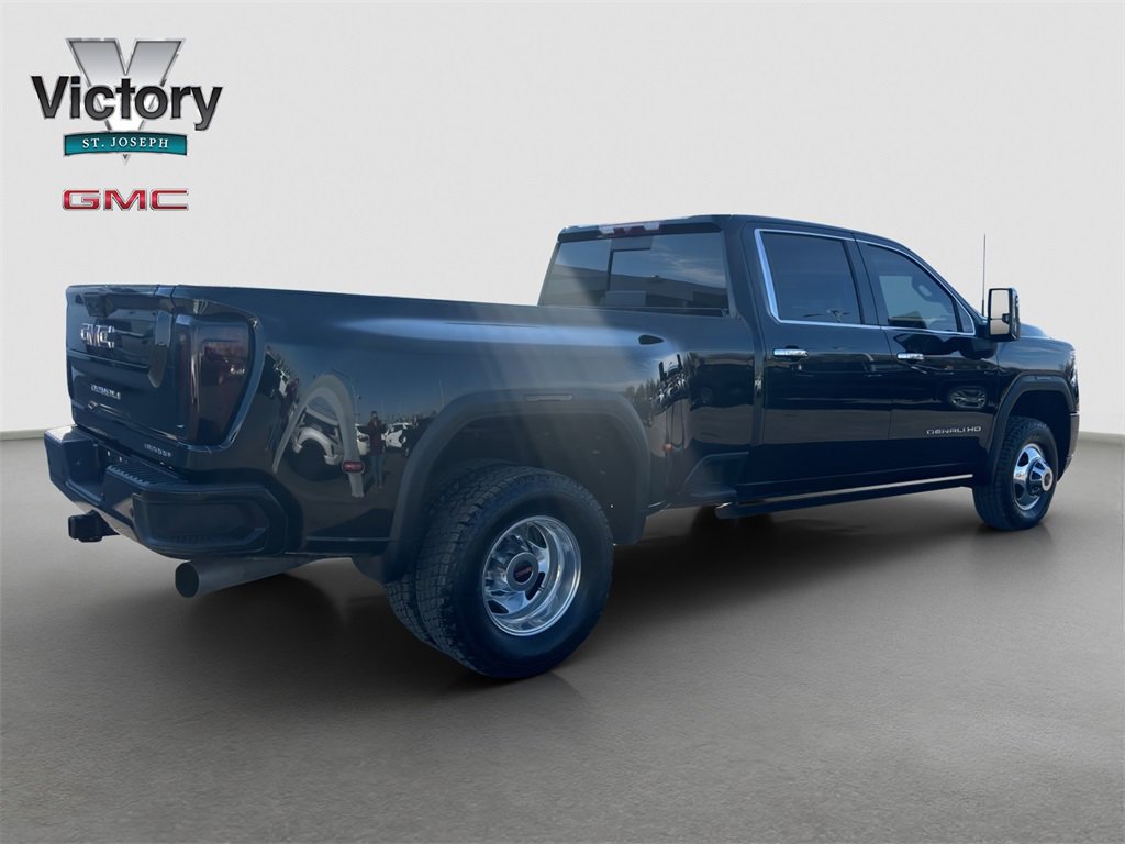 Used 2022 GMC Sierra 3500 Denali image 15