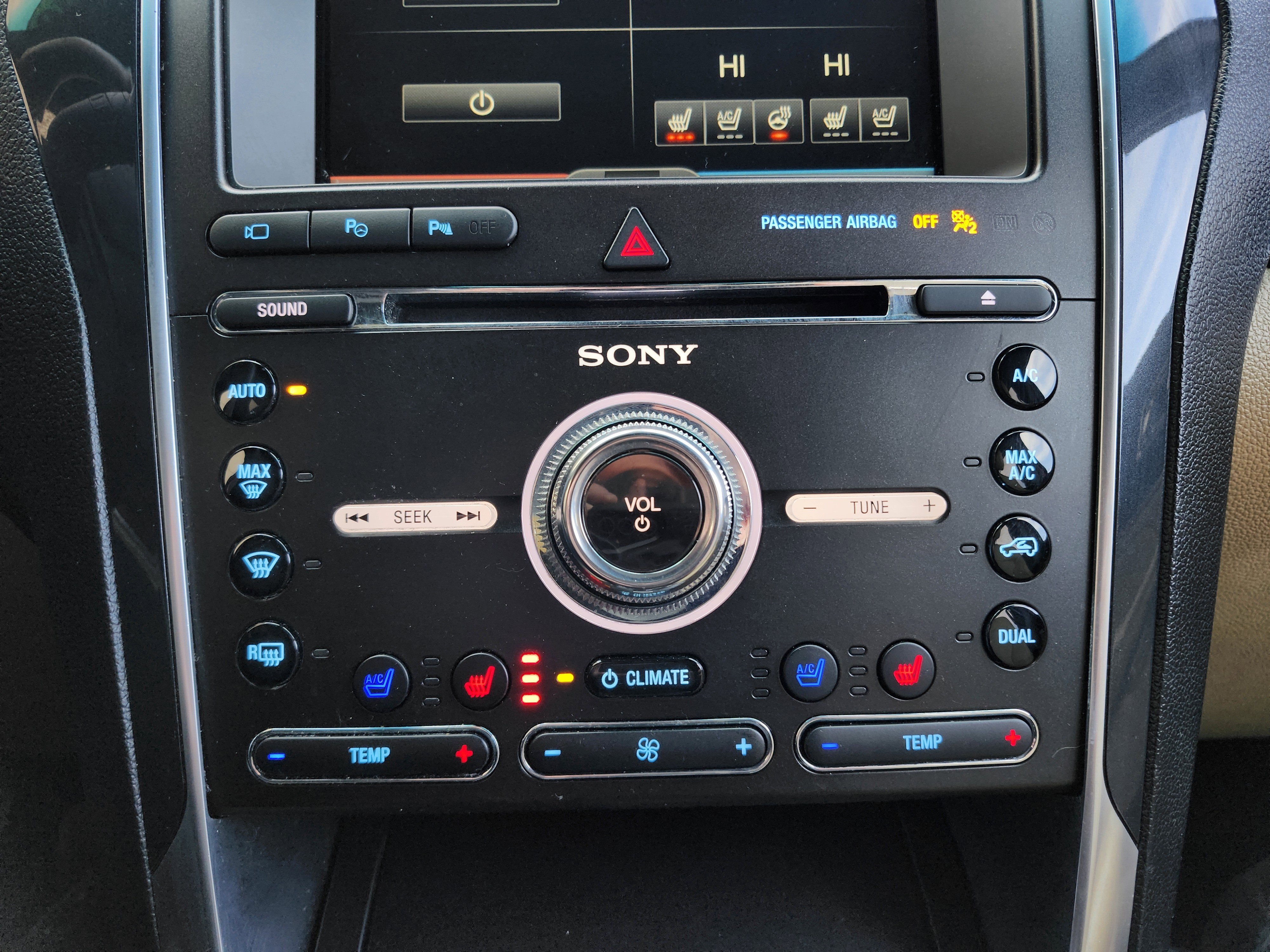 Used 2016 Ford Explorer Limited w/ Equipment Group 301A image 8