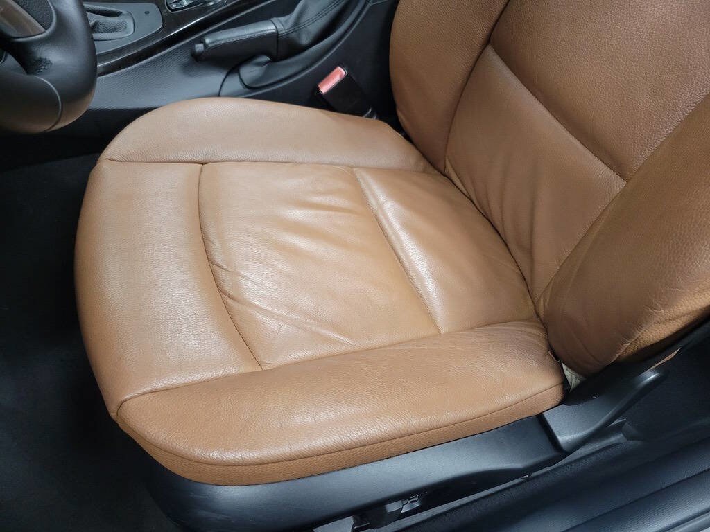 Used 2012 BMW 328i Convertible image 36