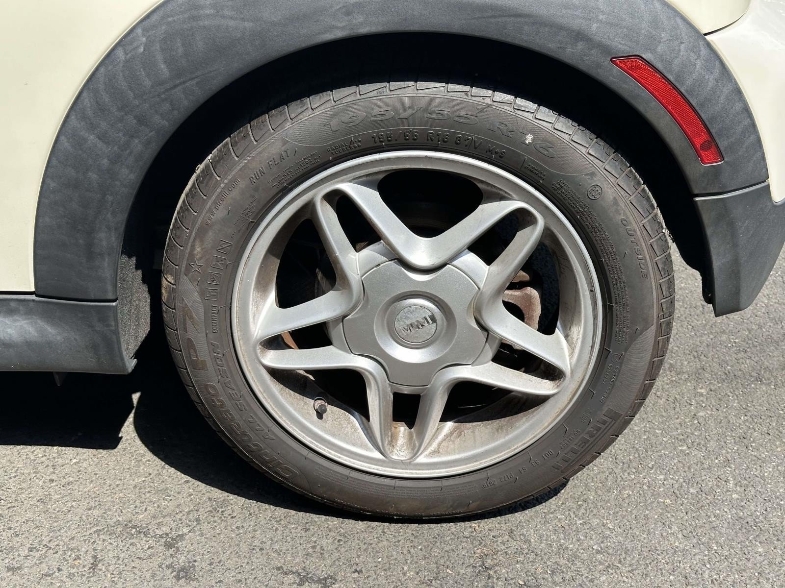 Used 2009 MINI Cooper S FWD image 11