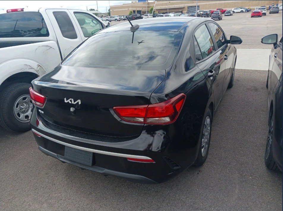 Used 2023 Kia Rio LX FWD image 4