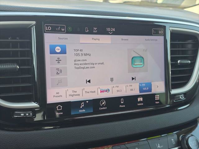 Certified 2024 Chrysler Pacifica Touring-L FWD image 27