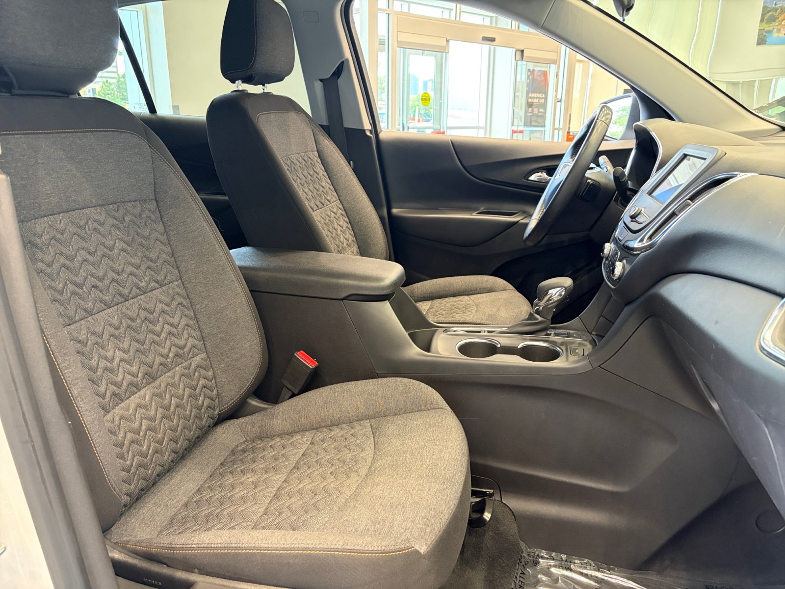 Used 2022 Chevrolet Equinox LT AWD/4WD image 29