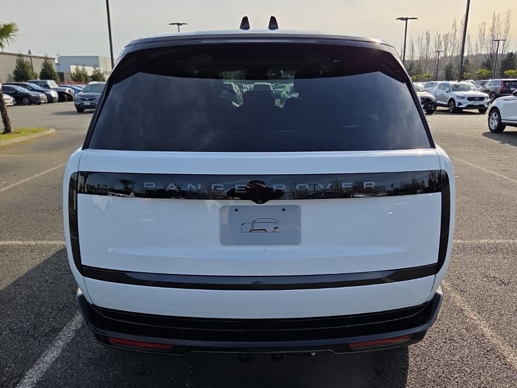 New 2026 Land Rover Range Rover Long Wheelbase SE AWD/4WD image 6