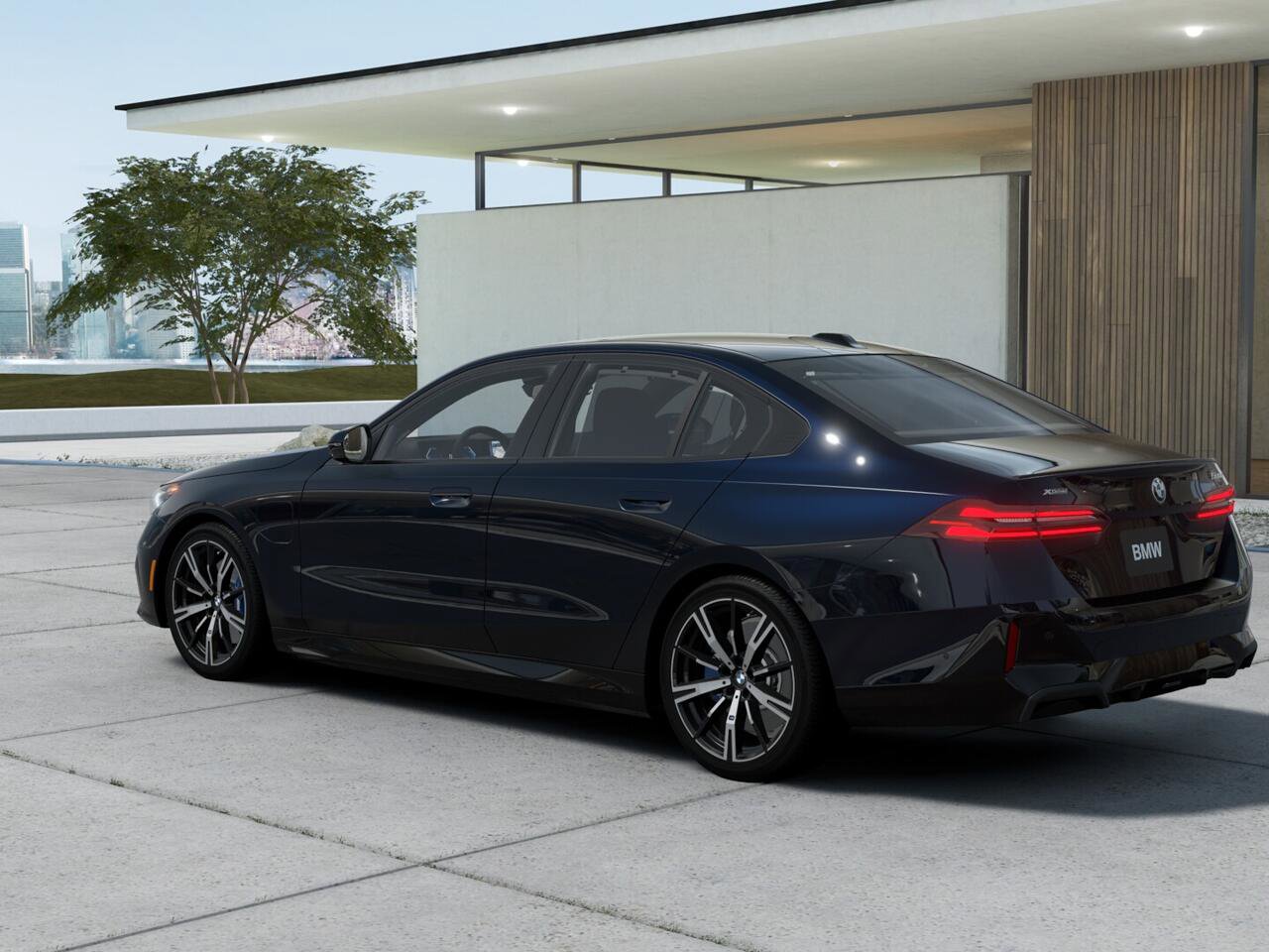 New 2027 BMW 550e xDrive image 2