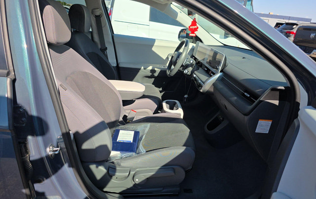 Used 2024 Hyundai Ioniq 5 SEL AWD/4WD image 6