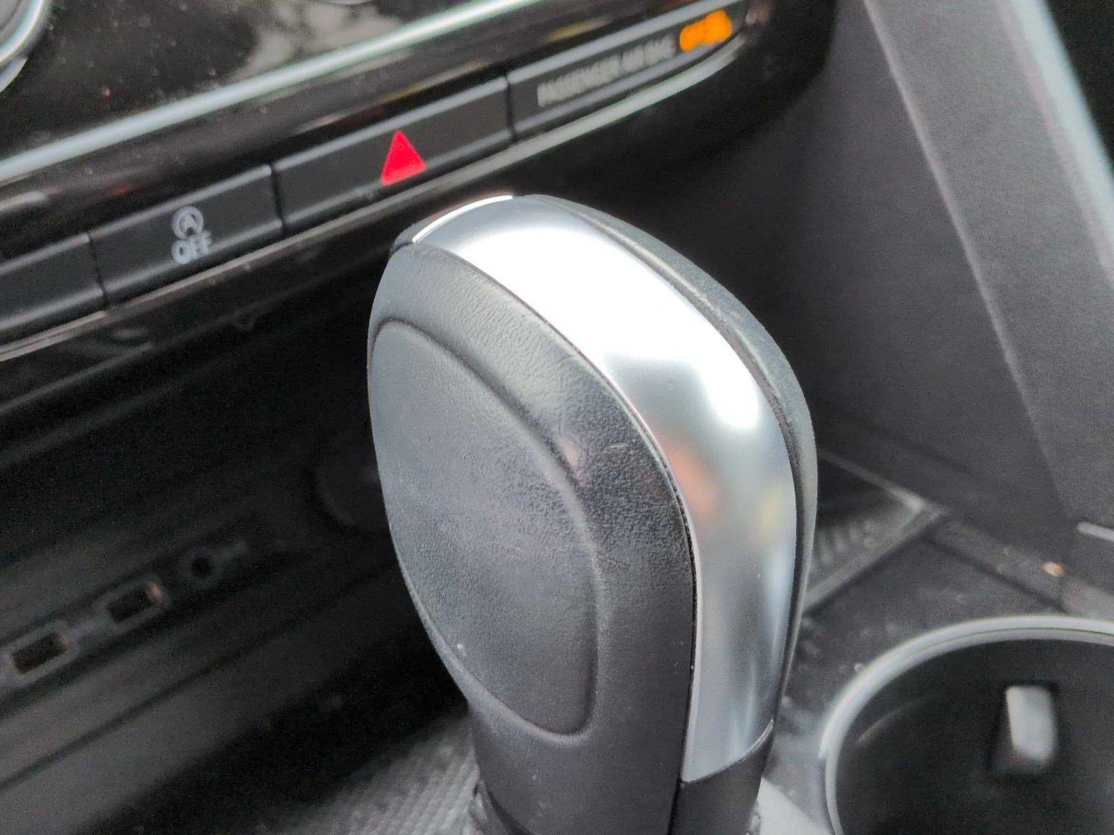 Used 2021 Volkswagen Atlas SEL Premium image 23