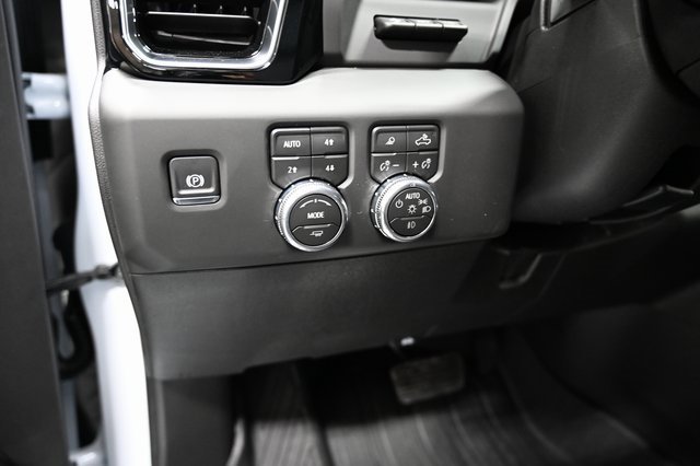 New 2026 GMC Sierra 3500 Denali w/ Denali Reserve Package image 30