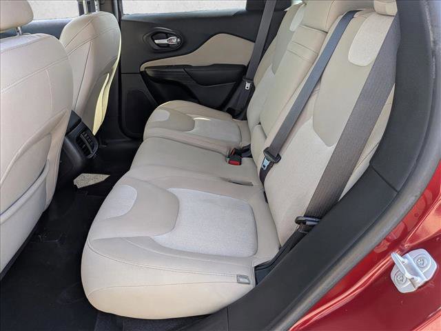 Used 2016 Jeep Cherokee Sport image 26