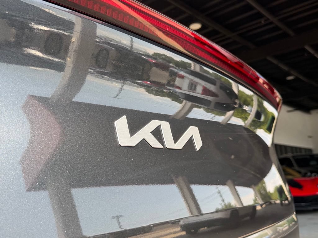 Used 2024 Kia EV6 Wind RWD image 13