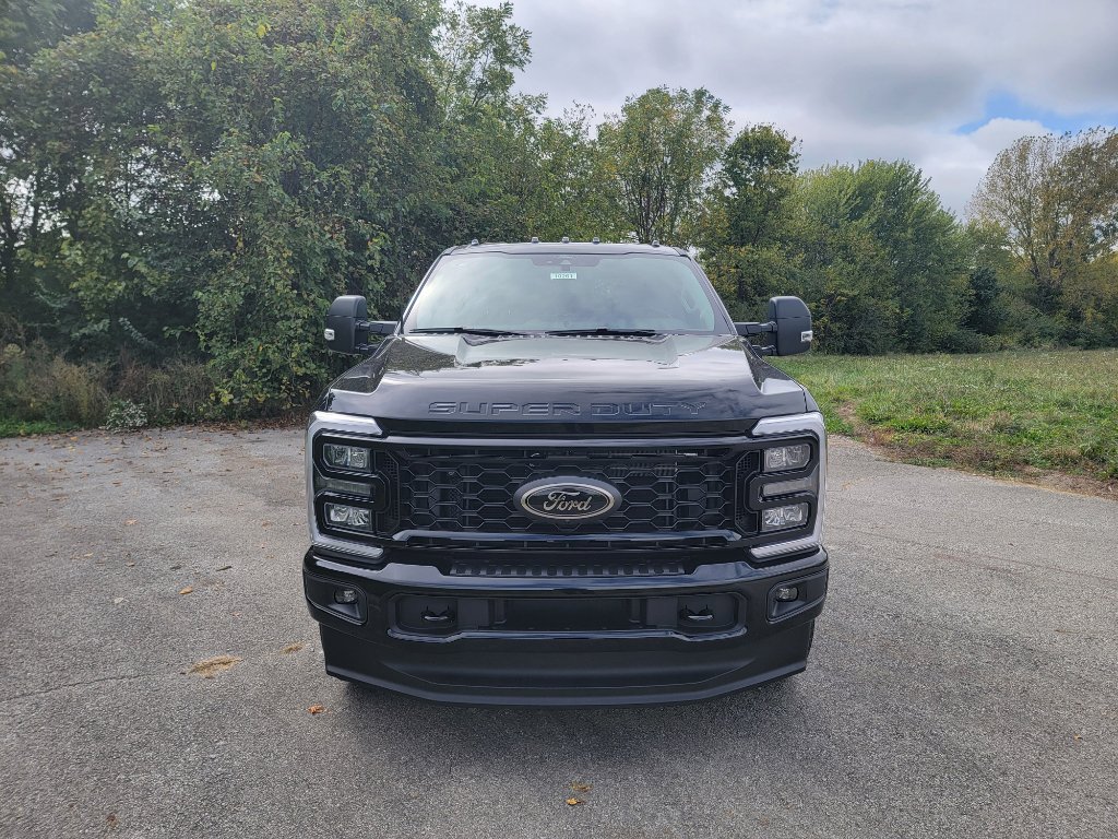 New 2026 Ford F350 XLT image 2