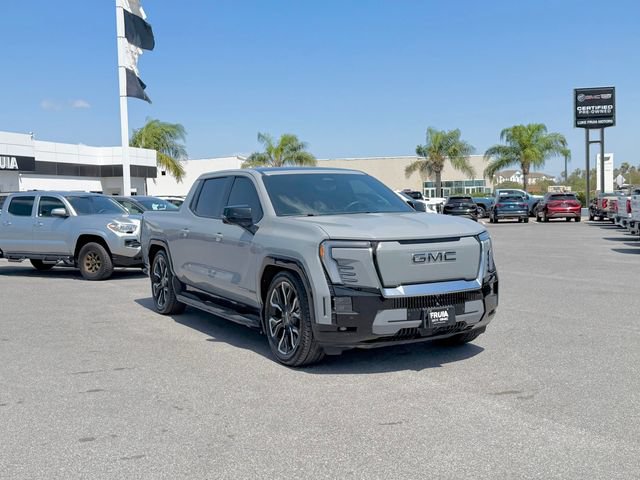 Used 2024 GMC Sierra EV Denali AWD/4WD image 3