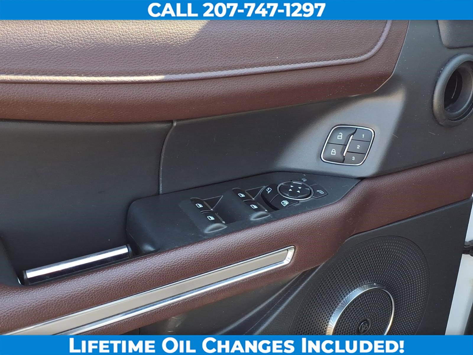 Used 2024 Ford Expedition Limited image 10