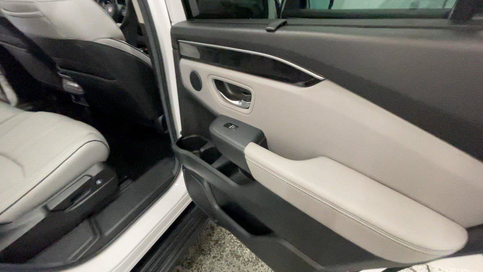 Used 2025 Honda Pilot Elite image 22
