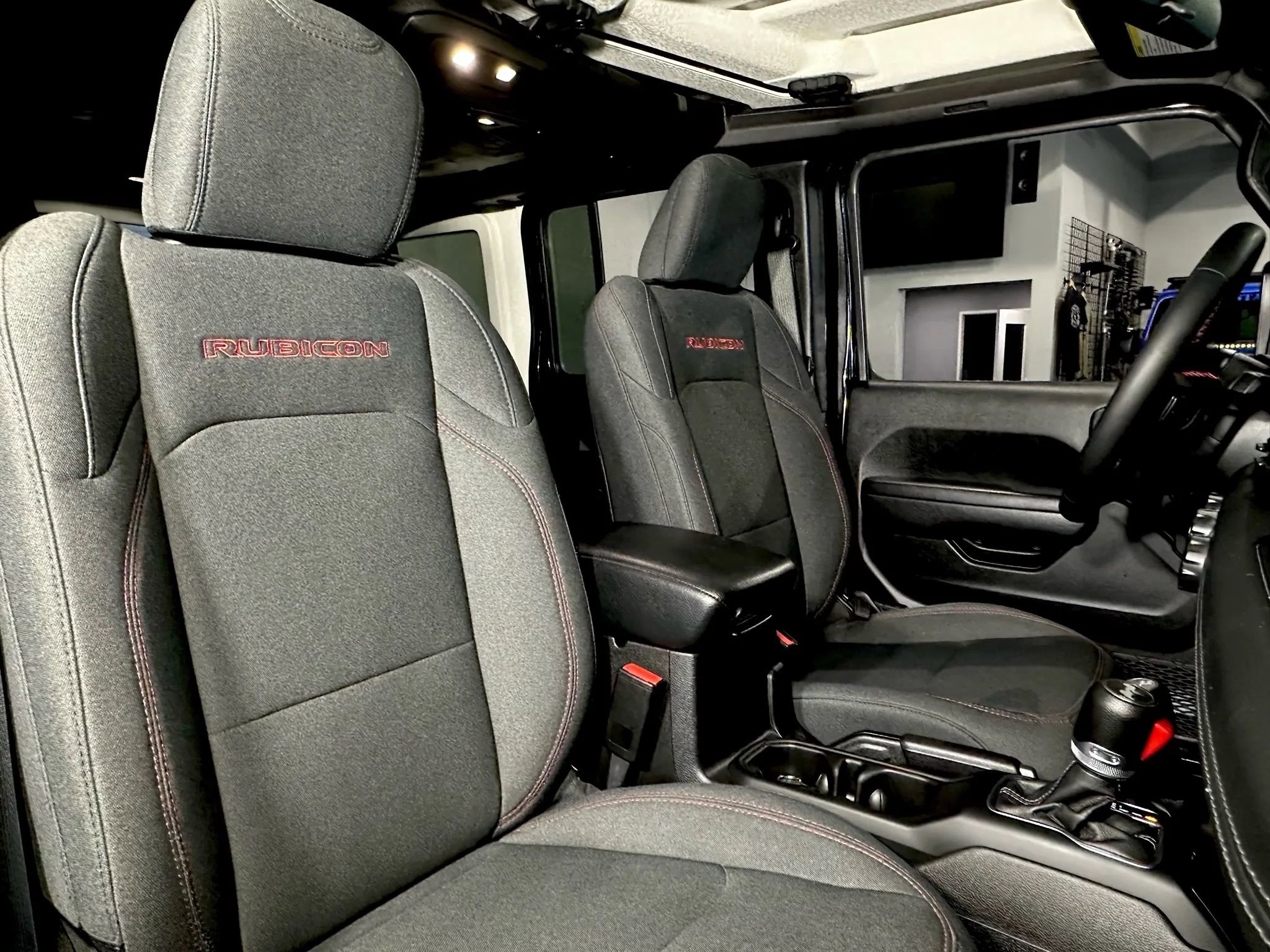 Used 2024 Jeep Wrangler Unlimited Rubicon image 18