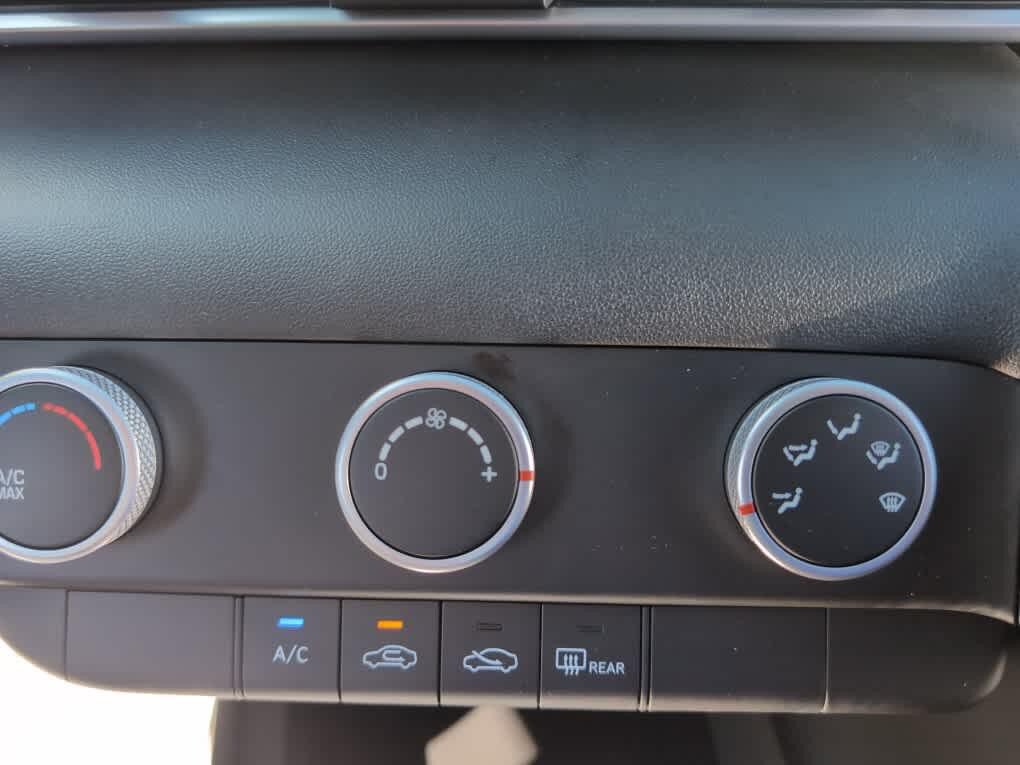 New 2026 Hyundai Elantra SE FWD image 23