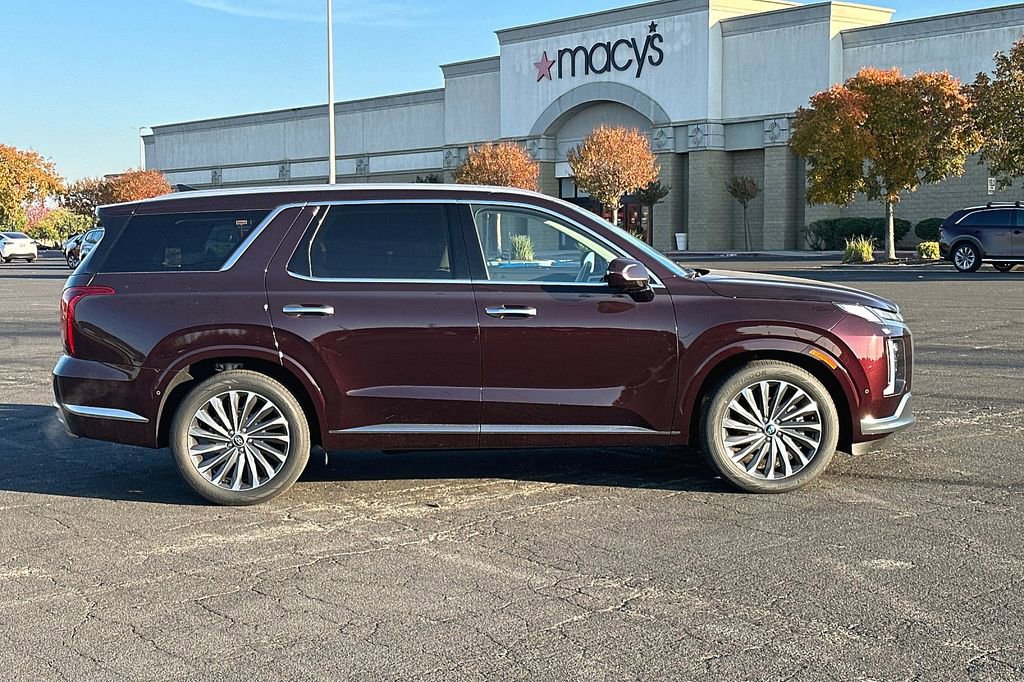 New 2023 Hyundai Palisade Calligraphy FWD image 3
