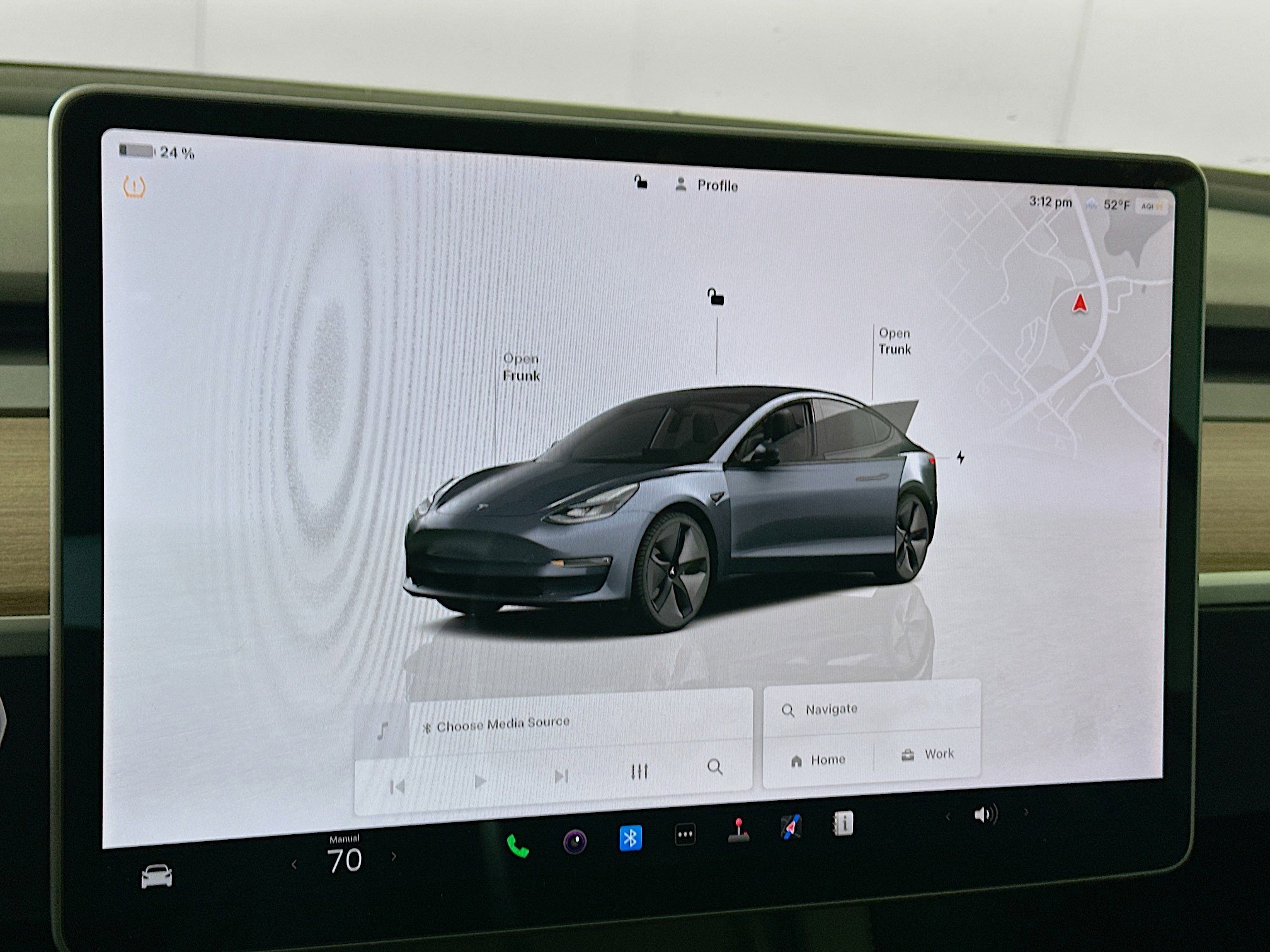 Used 2023 Tesla Model 3 Standard Range image 18