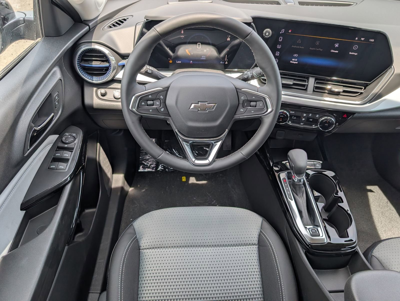 New 2026 Chevrolet Trax LT w/ Driver Confidence Package FWD image 10