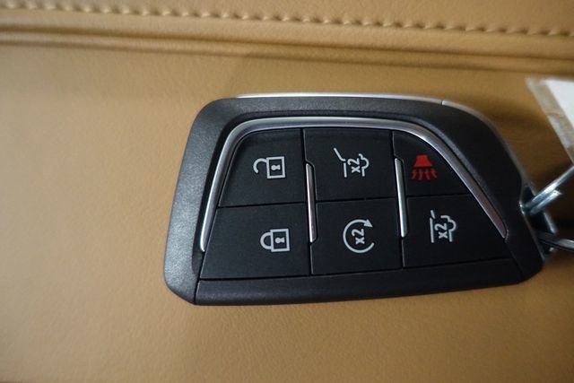 New 2026 Cadillac Escalade ESV Luxury w/ LPO, Radiant Package image 18