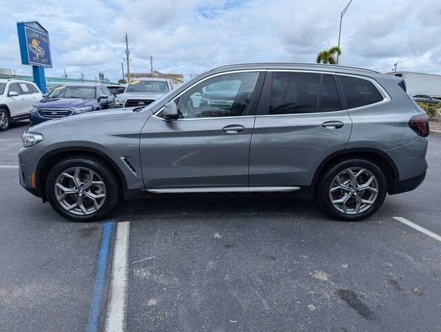 Used 2023 BMW X3 xDrive30i w/ Premium Package image 2