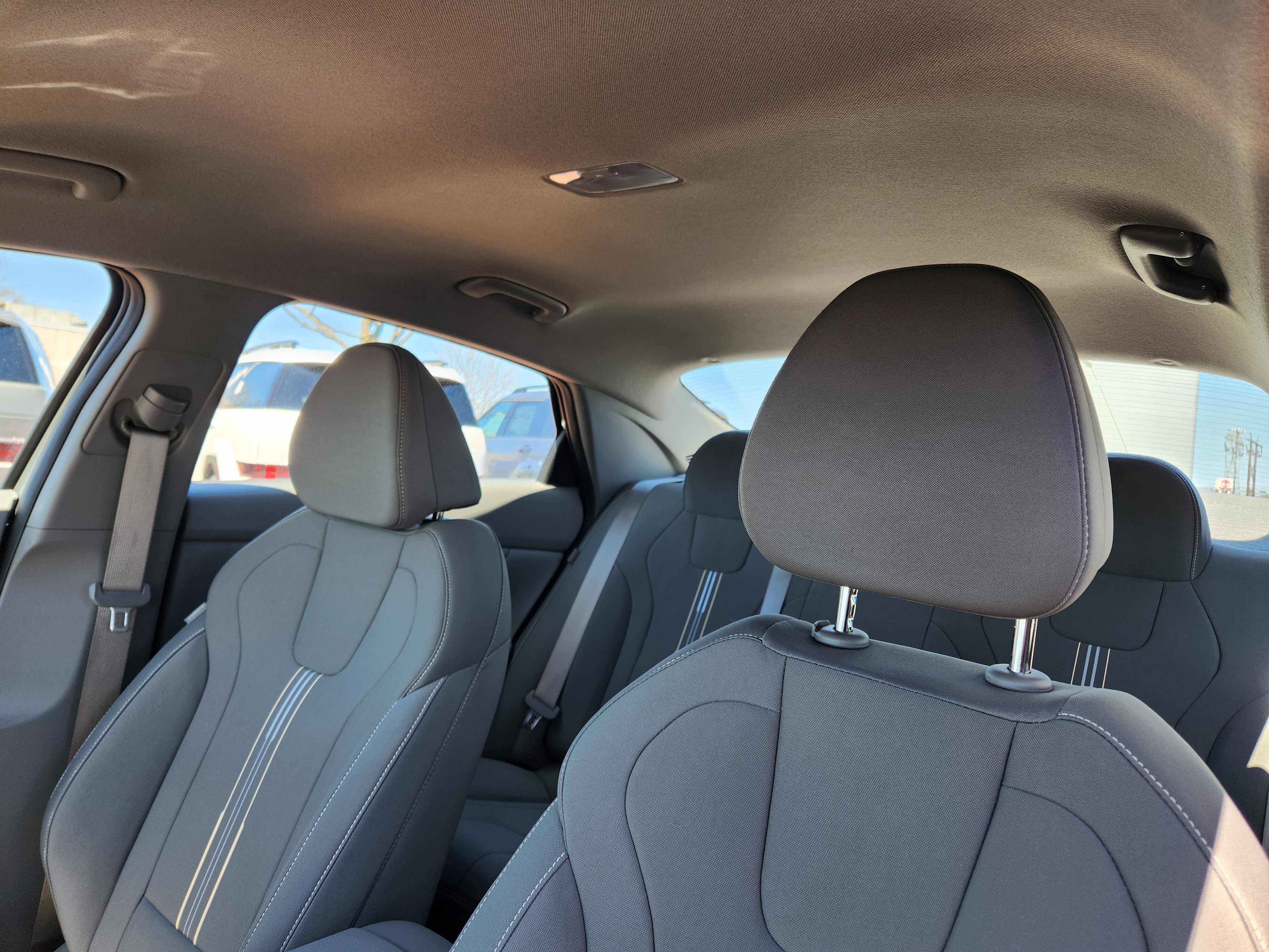 Certified 2025 Hyundai Elantra Sport image 12