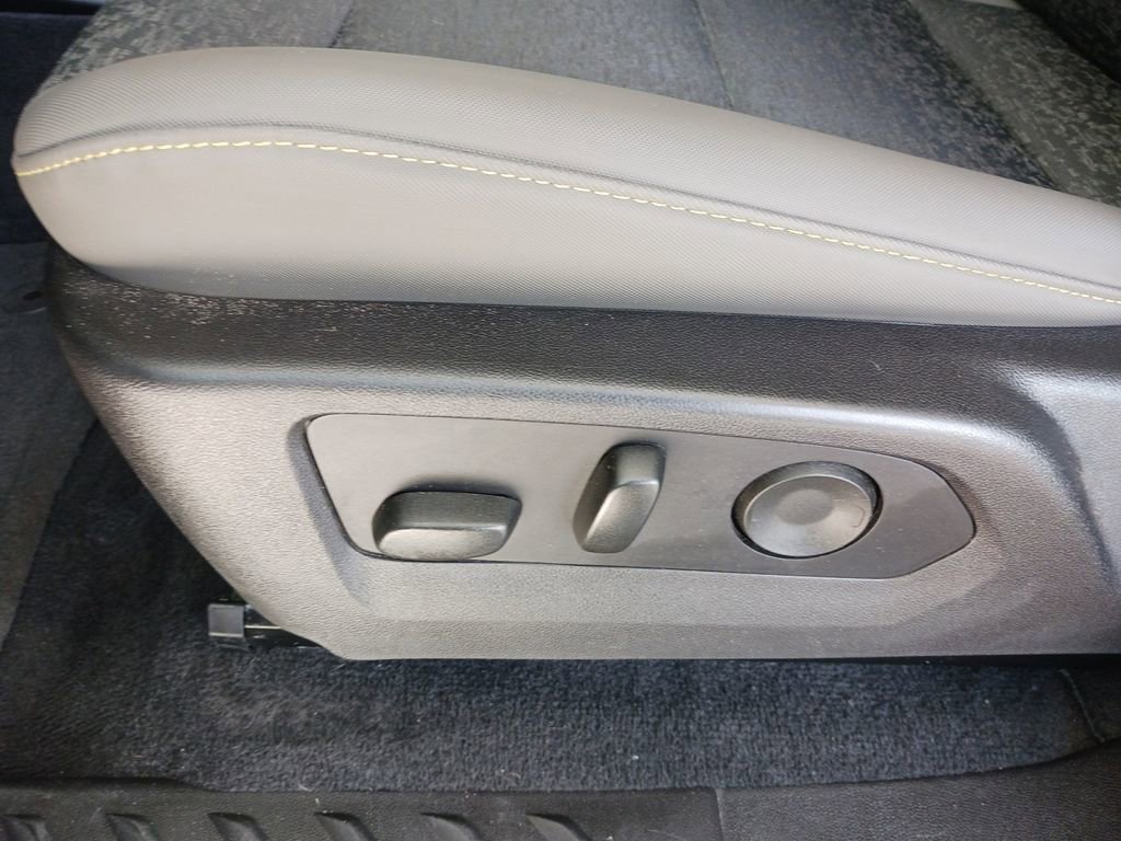 Used 2024 Chevrolet Colorado ZR2 w/ Technology Package image 35