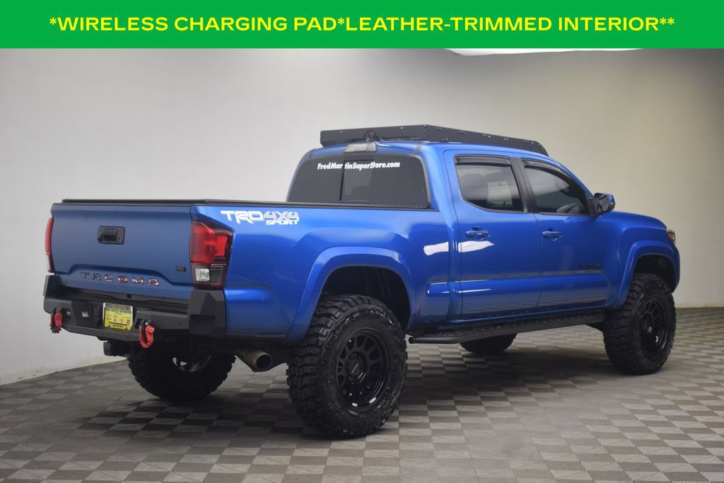 Used 2018 Toyota Tacoma TRD Sport AWD/4WD image 6