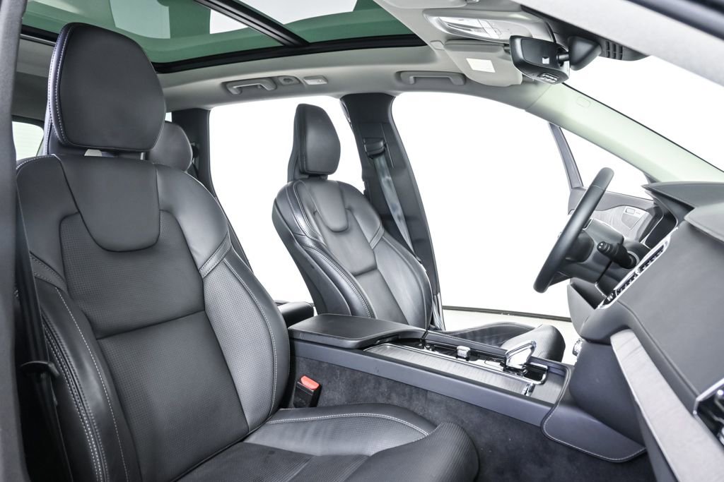 Used 2023 Volvo XC90 B6 Ultimate image 25