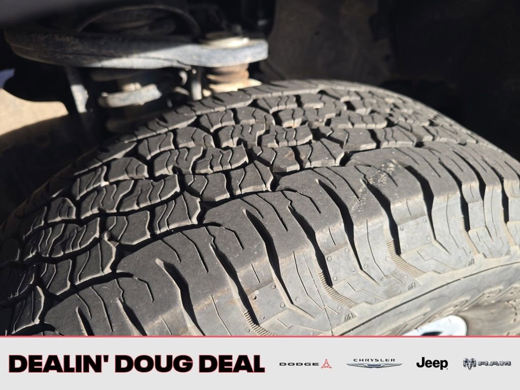 Used 2024 Toyota Tacoma TRD Off-Road image 27