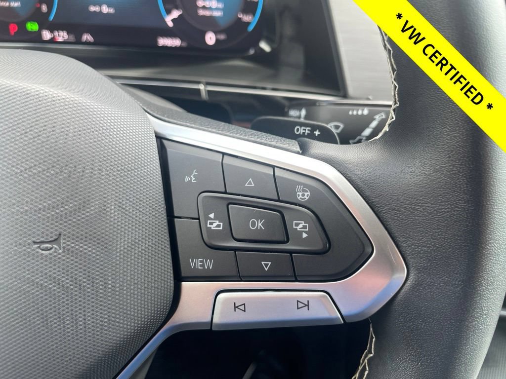 Certified 2024 Volkswagen Atlas Cross Sport SE w/ Panoramic Sunroof Package AWD/4WD image 32