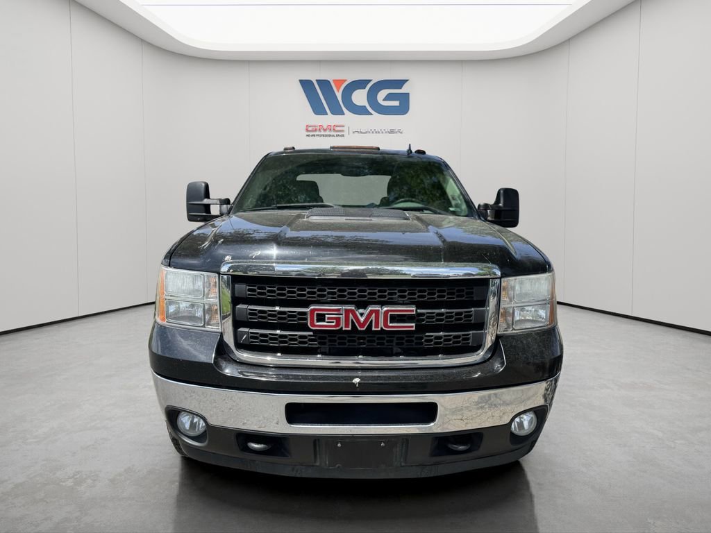 Used 2011 GMC Sierra 2500 SLT w/ SLT Convenience Package AWD/4WD image 2