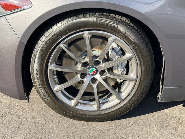 Used 2019 Alfa Romeo Giulia RWD image 26
