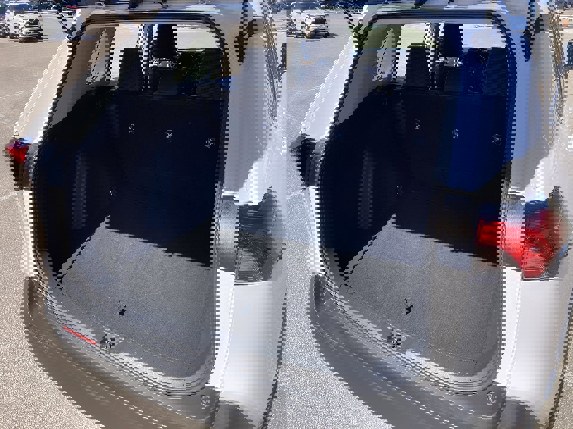 Certified 2025 Toyota RAV4 LE image 22