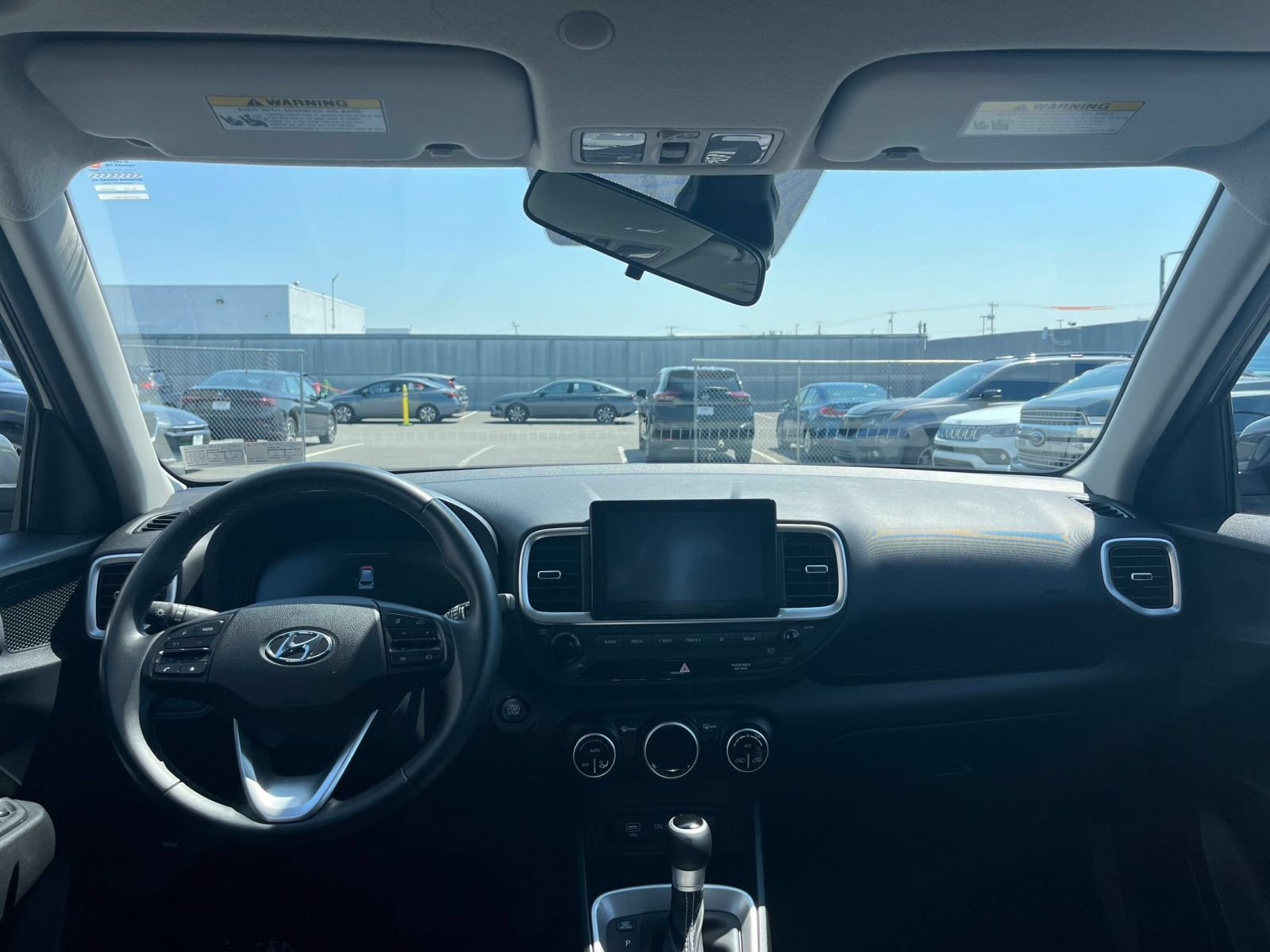 Used 2026 Hyundai Venue SEL FWD image 33