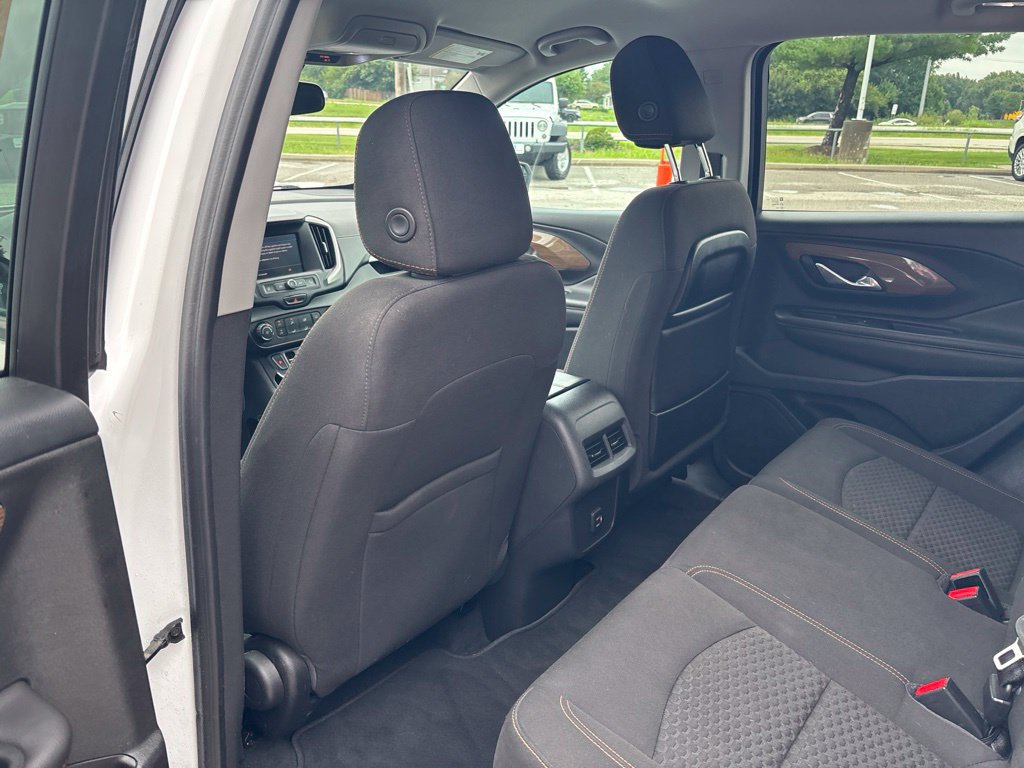 Used 2020 GMC Terrain SLE w/ Elevation Edition FWD image 34
