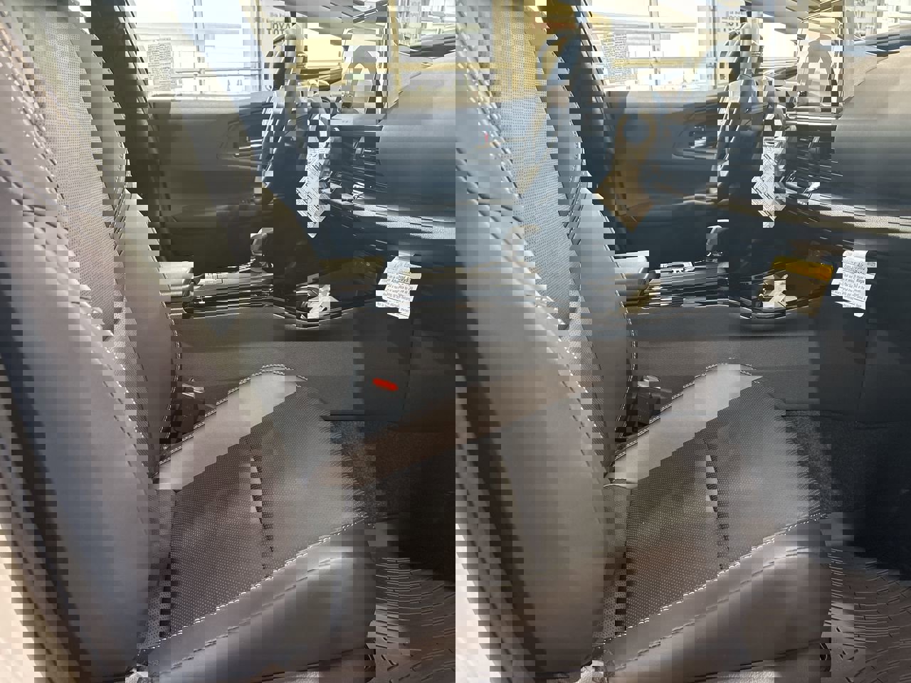 New 2026 Toyota Prius Plug-In Hybrid image 25