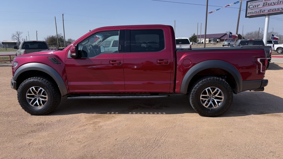 Used 2017 Ford F150 Raptor w/ Equipment Group 802A Luxury image 8