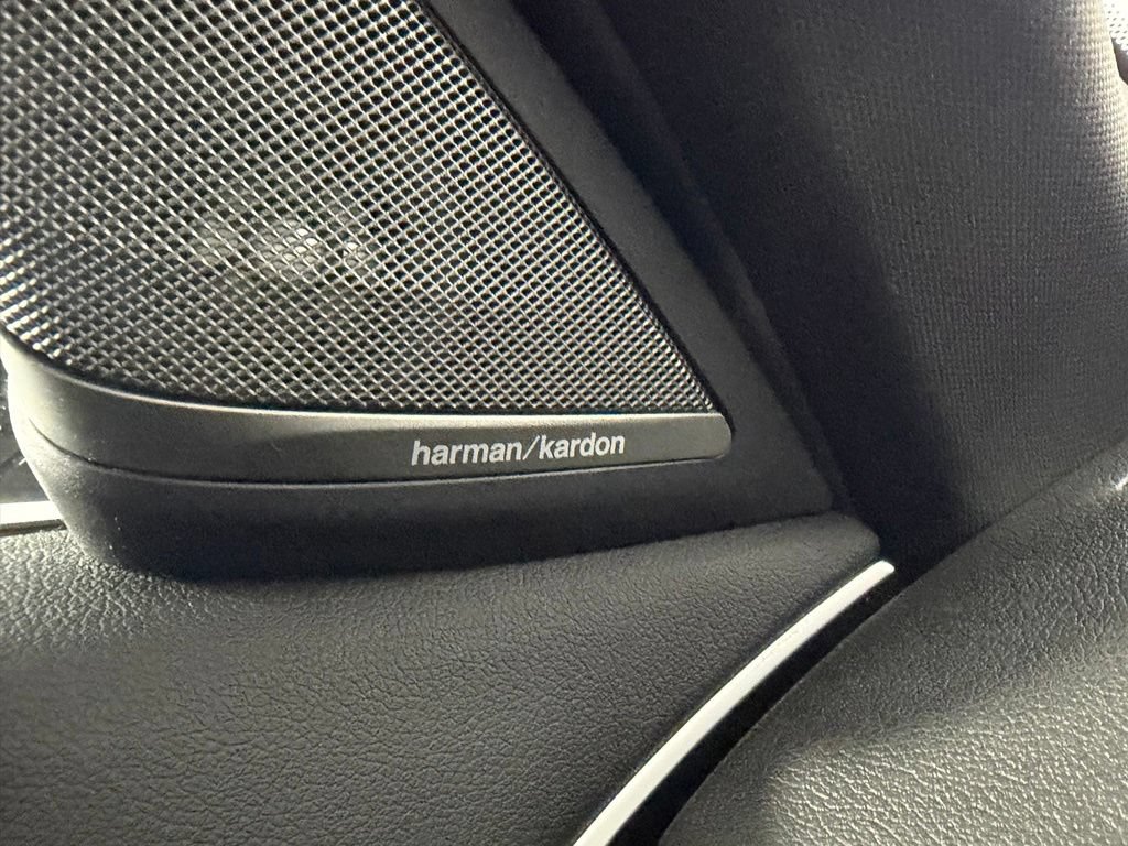 Used 2021 BMW 540i w/ M Sport Package RWD image 18
