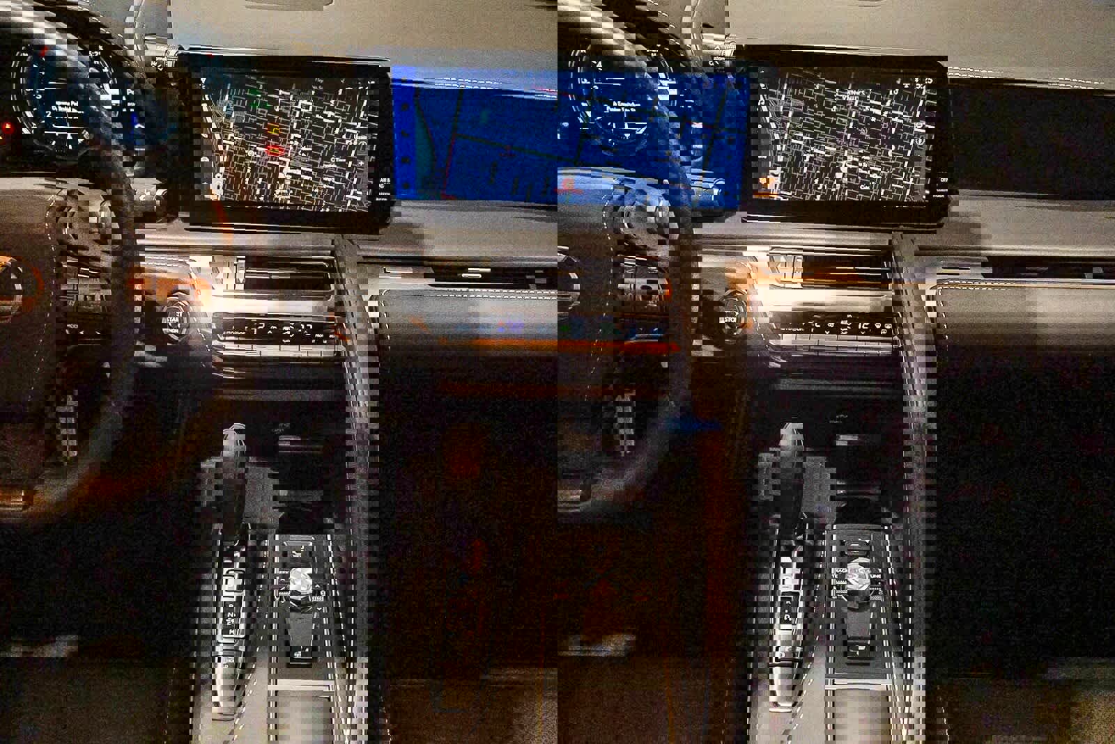 Used 2024 Lexus LC 500 Convertible image 13