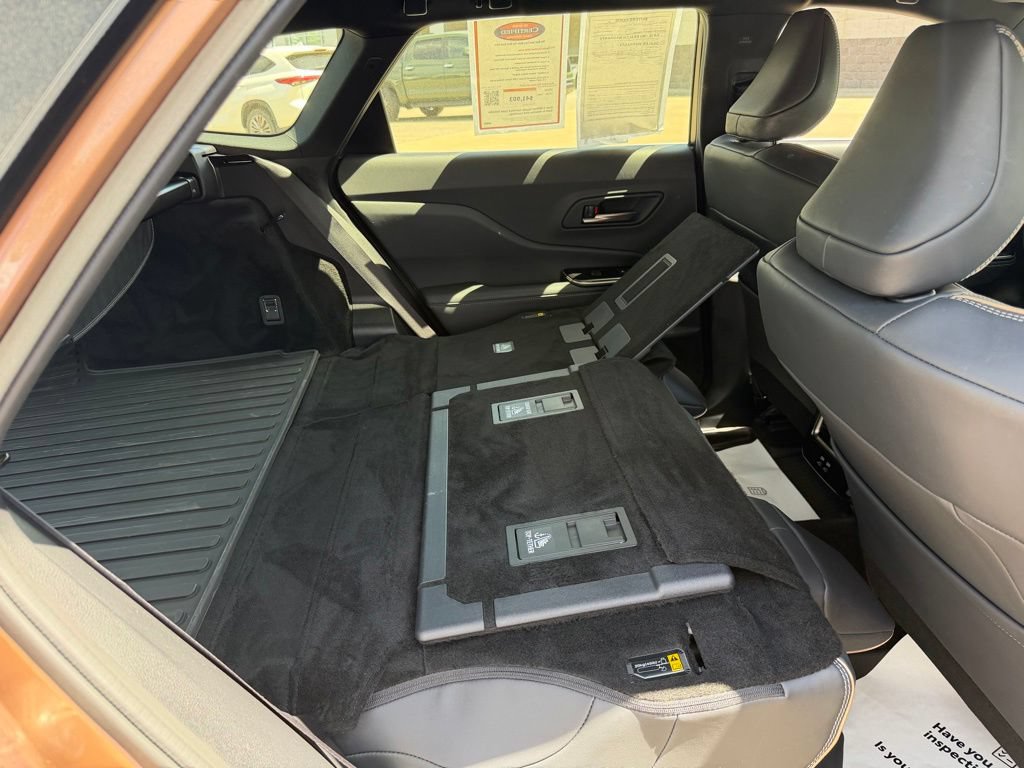 Certified 2025 Toyota Crown Signia AWD/4WD image 36