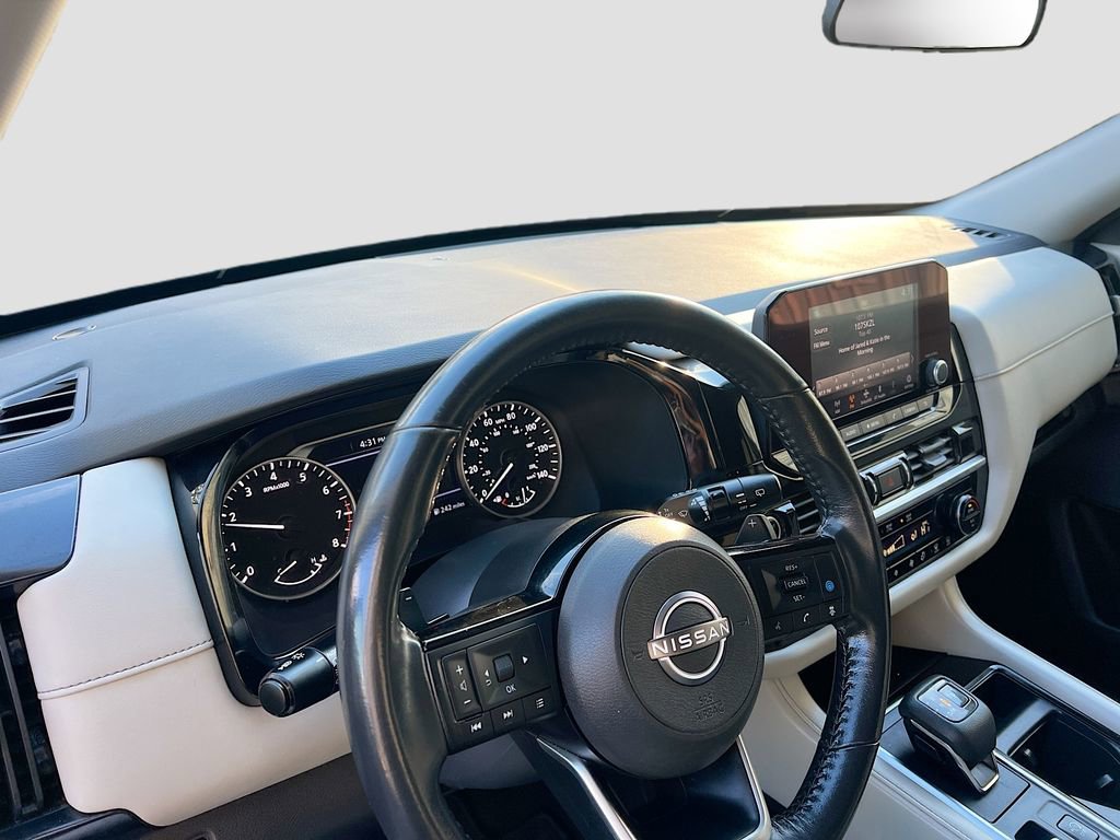 Used 2022 Nissan Pathfinder SV w/ SV Black Package image 7