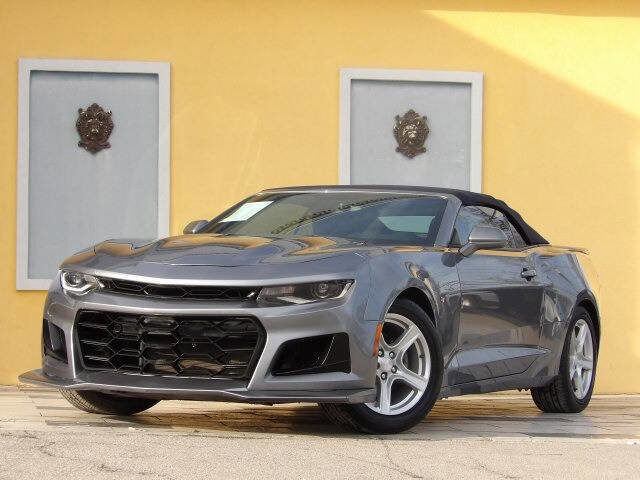 Used 2021 Chevrolet Camaro LT RWD image 54