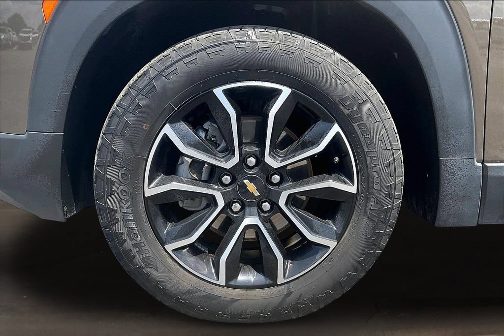 Used 2022 Chevrolet TrailBlazer ACTIV w/ Technology Package FWD image 33