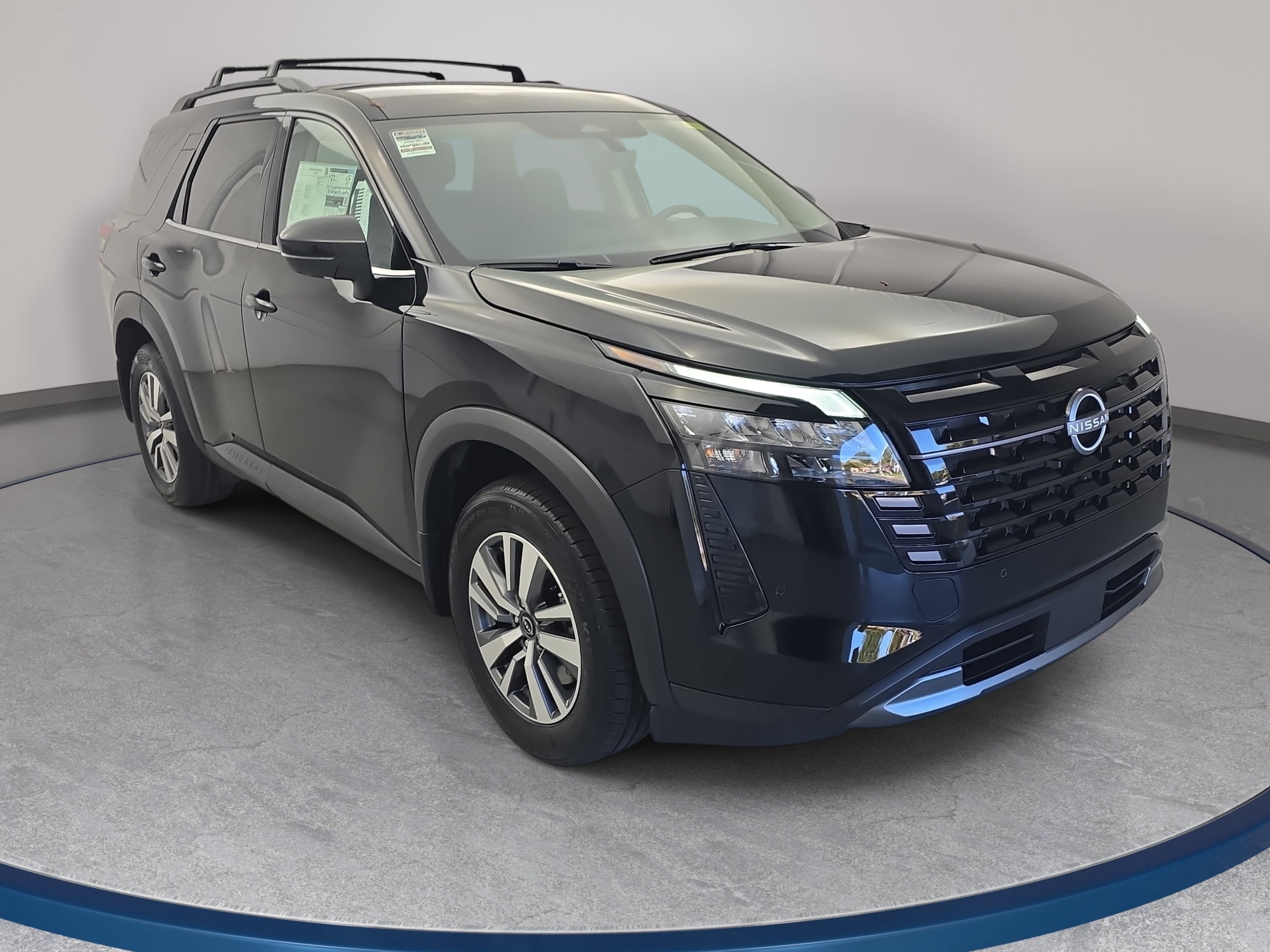 New 2026 Nissan Pathfinder SL FWD image 3